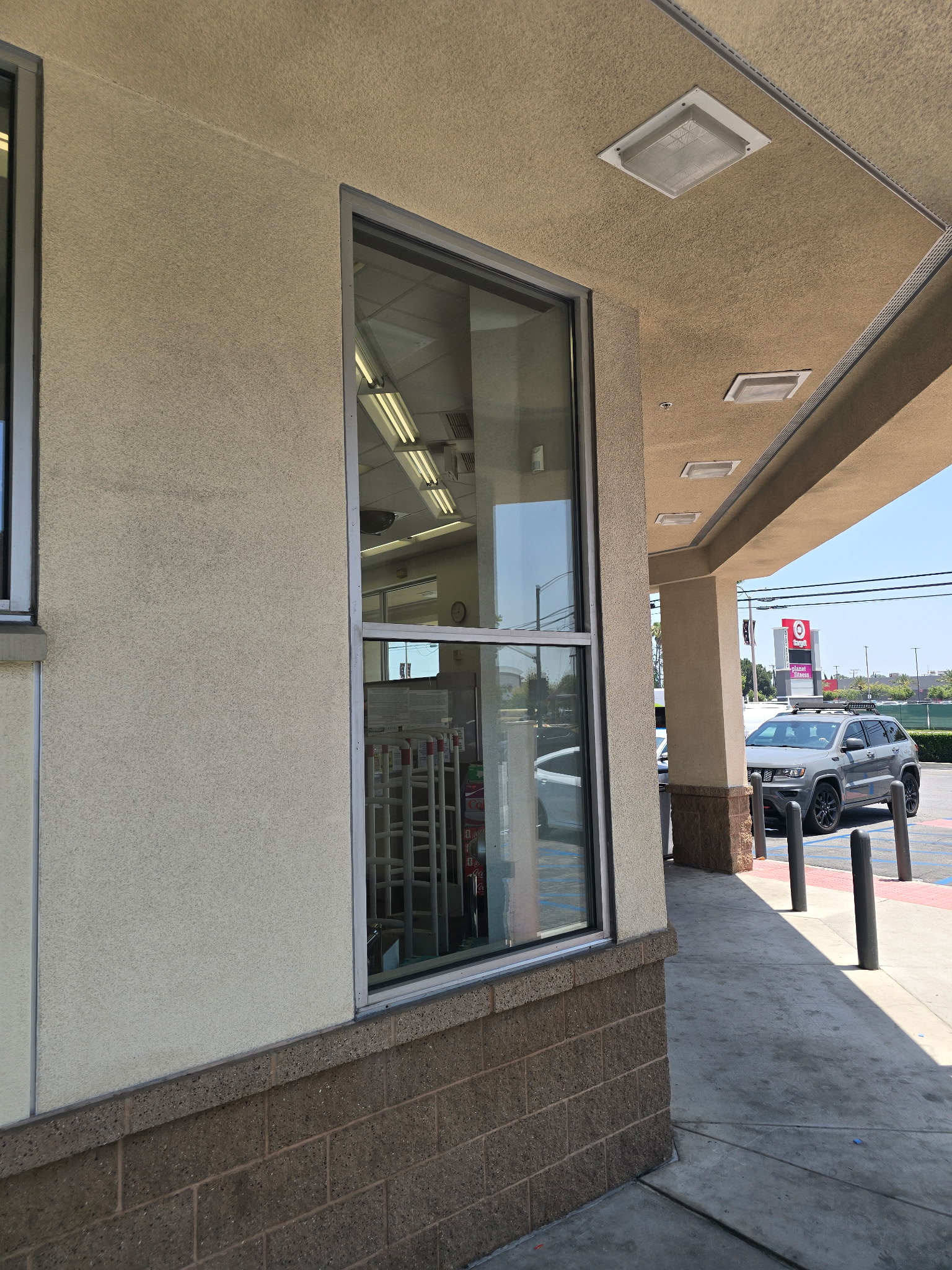 Commercial window replacement finished